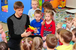 Чему учат детей в детском саду