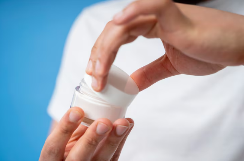 Обезболивающий крем перед медицинскими процедурами: как снизить дискомфорт и улучшить опыт пациента