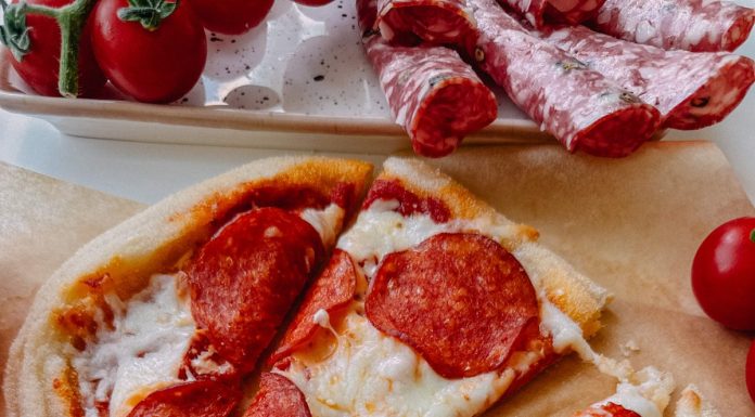 Искусство создания идеальной корочки для пиццы