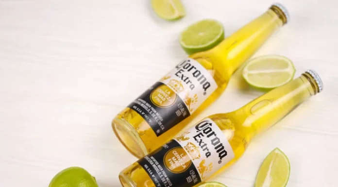 Популярные развлечения в Мексики. Текила и сомбреро.