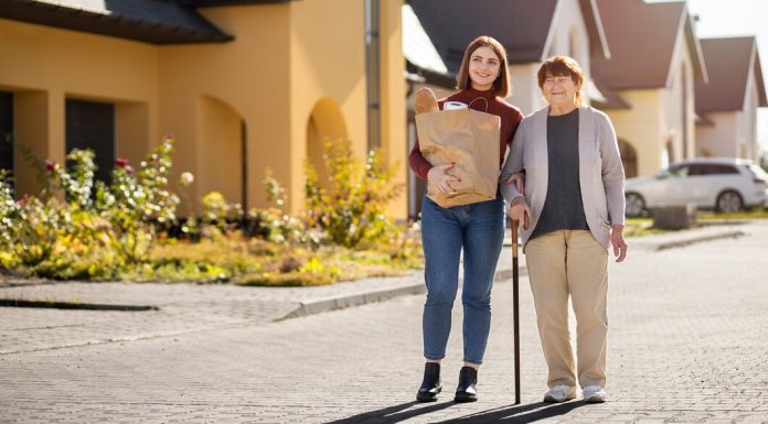 Дом престарелых: какие особенности?