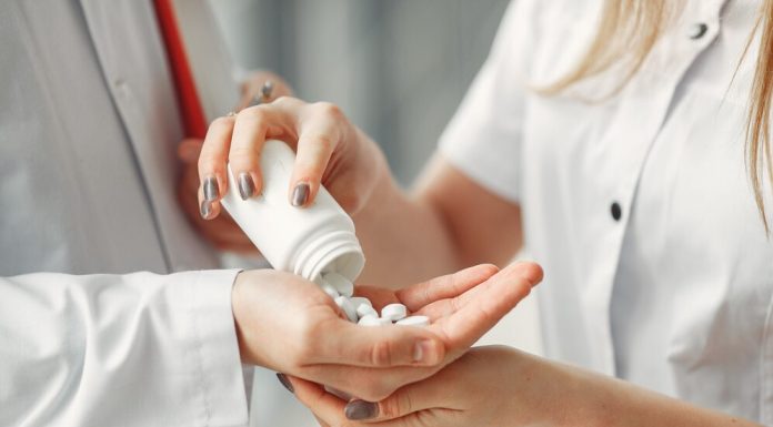 Заказ лекарств онлайн: какие особенности