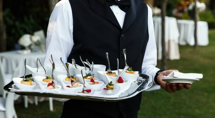 Горячее питание на мероприятие: как сделать ваш праздник незабываемым