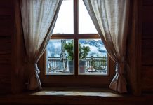 Подоконники из кварцевого агломерата: стиль, прочность и практичность в одном флаконе