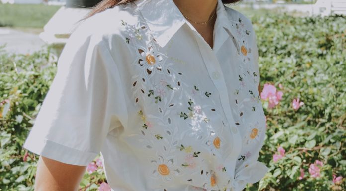 Женские нарядные блузки: как выбрать идеальную и выглядеть потрясающе