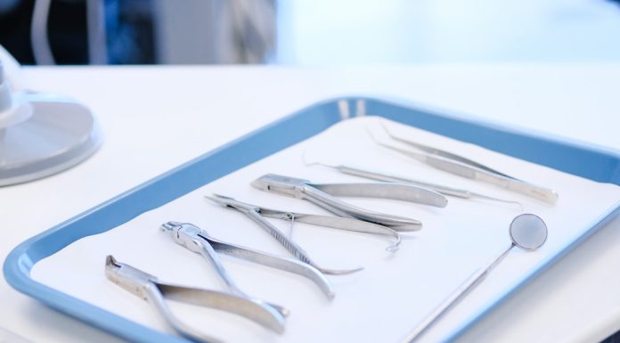 Как сделать визит к стоматологу легким и приятным для вашего ребенка