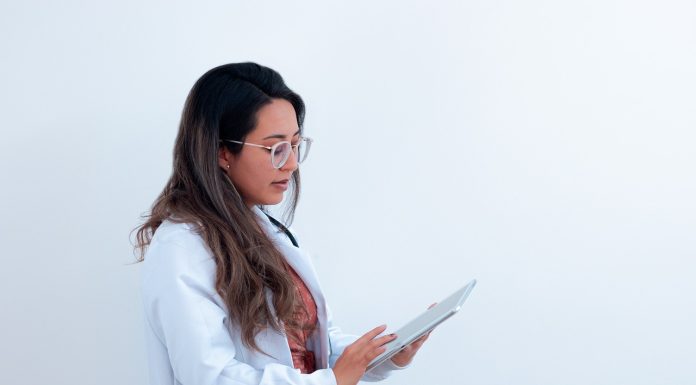 Онлайн-консультации с психологами: Как получить помощь, не выходя из дома?