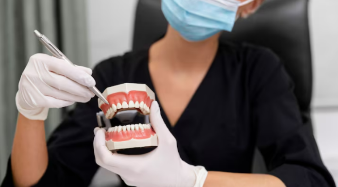 Протезирование зубов: как вернуть улыбку и уверенность