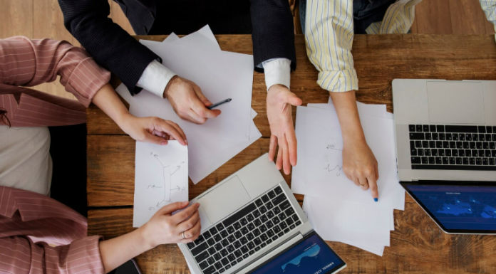 Преимущества аутсорсинга: почему компании передают задачи на сторону