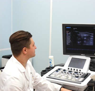 BTL-6000 SWT ELITE: портативный аппарат ударно-волновой терапии