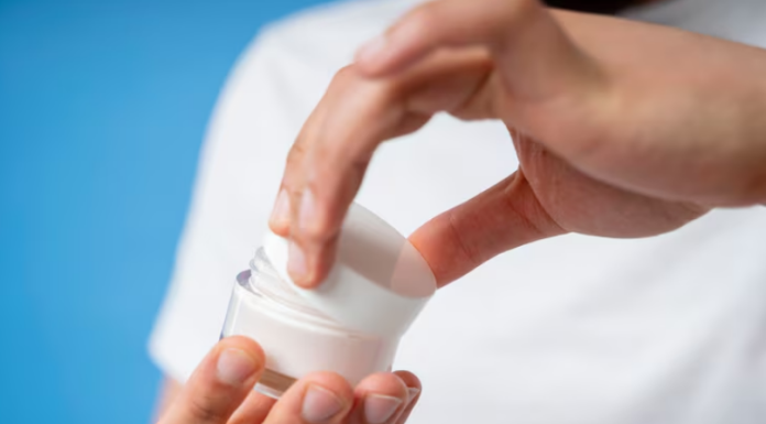 Обезболивающий крем перед медицинскими процедурами: как снизить дискомфорт и улучшить опыт пациента