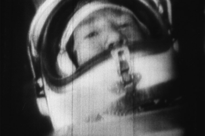 60 лет назад человек впервые вышел в открытый космос. Как это было