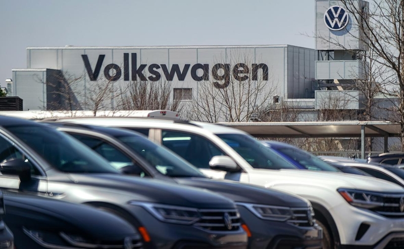 Adidas и Volkswagen признали ответственность за приход нацистов к