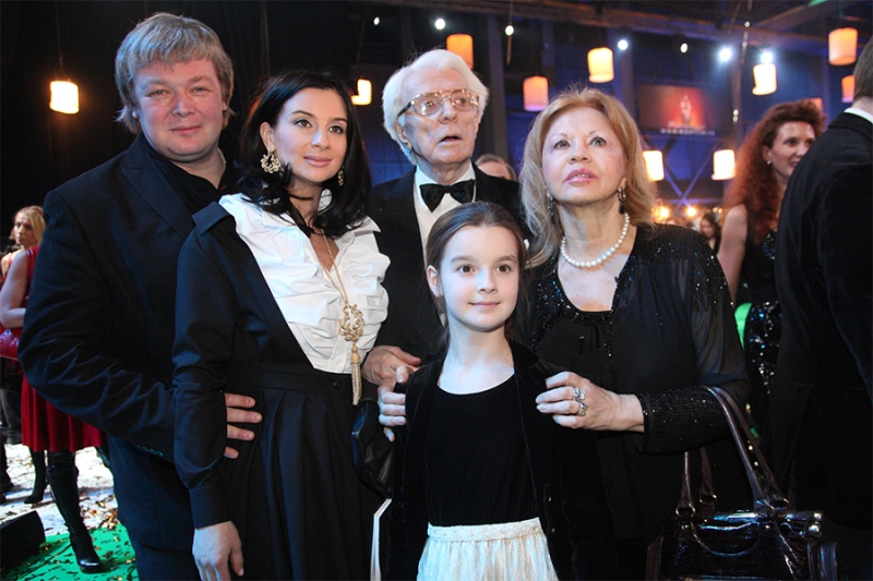 «Актера на сцене обязательно выдадут глаза»: карьера Олега Стриженова