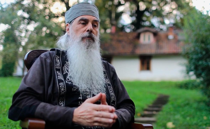 Алаудинов встретился со священником, которого назвал &laquo;дебилом&raquo;