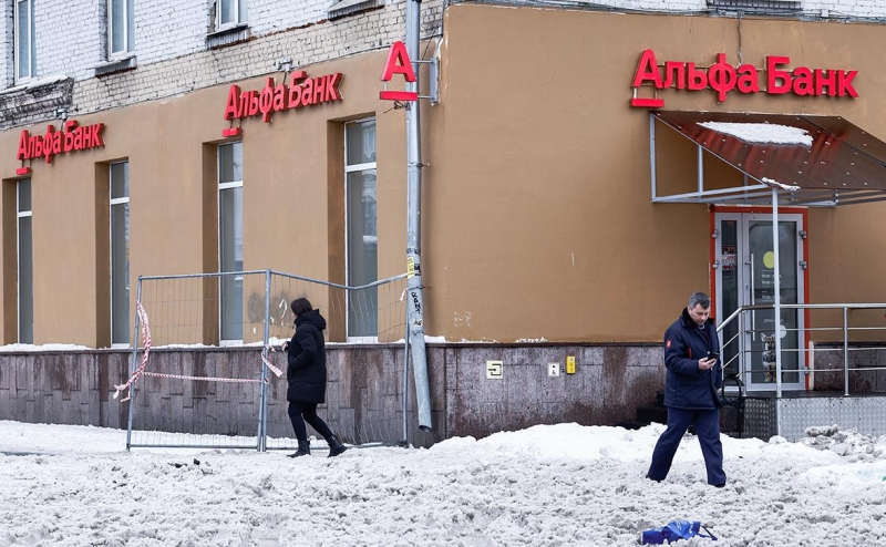 Альфа-банк раскрыл подробности оплаты через iPhone без доступа к