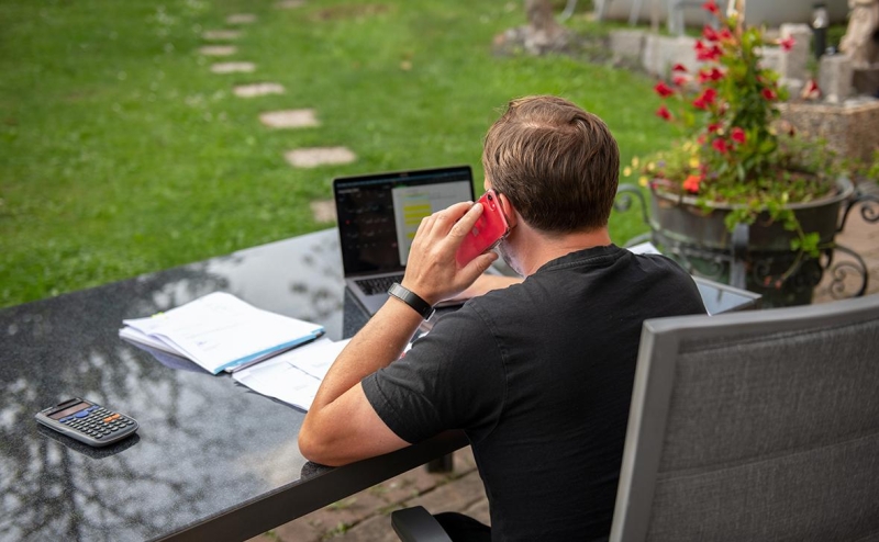 Аналитики сообщили о сокращении числа вакансий с &laquo;удаленкой&raquo; в России