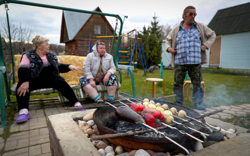 Аналитики сравнили траты россиян на майских и на Новый год