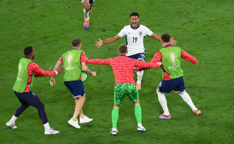 Англия вырвала победу у Нидерландов и вышла в финал Евро