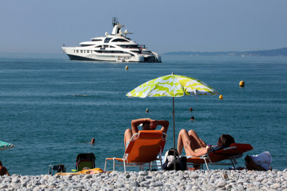 Антигуа и Барбуда предложило Британии конфисковать «яхты Абрамовича»