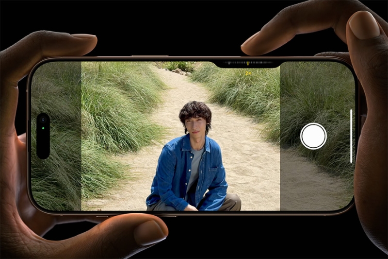 Apple представила новые iPhone с искусственным интеллектом
