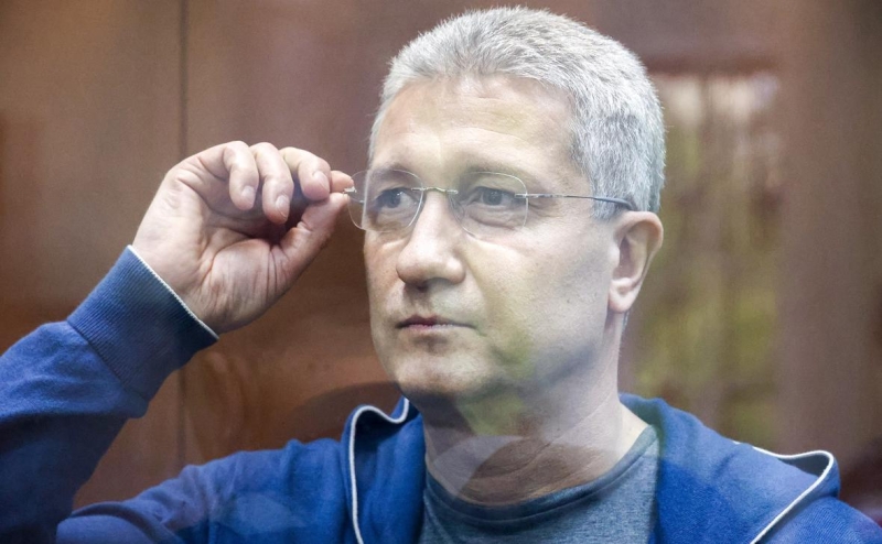 Арестованный замглавы Тюменской области хотел пойти на военную