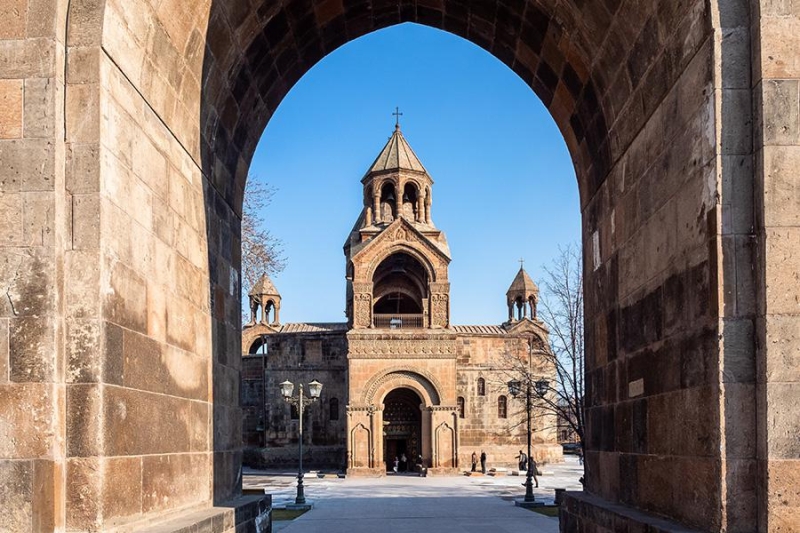 Армянская церковь: чем отличается, кто руководит, отношения с властью