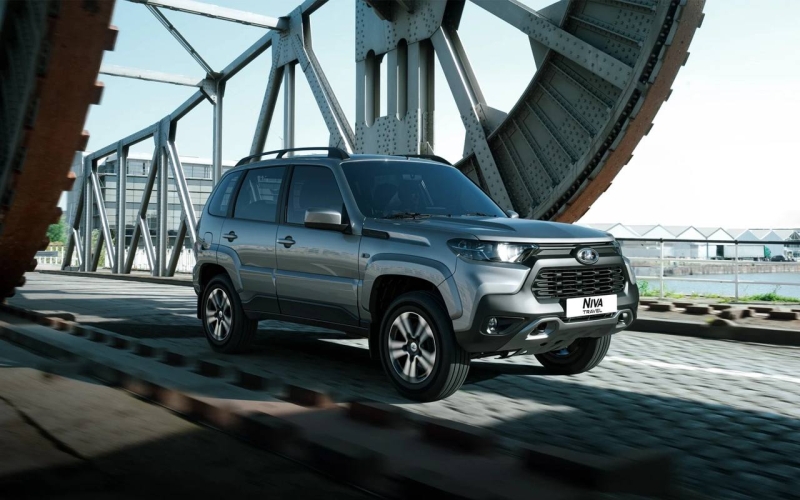 Асад раскрыл, до какого срока оставался в Сирии