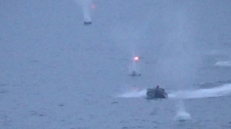 Атака дронов на военный корабль России в 140 км от Босфора. Видео