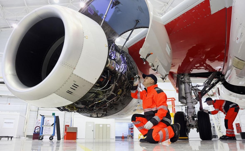 Авиакомпании «Ангара» запретили обучать бортмехаников