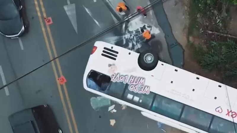 Автобус с российскими туристами перевернулся на Пхукете