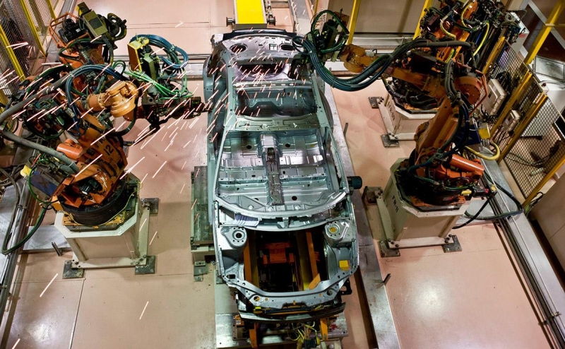 Автодилеры попросили у властей разъяснений о назначении утильсбора