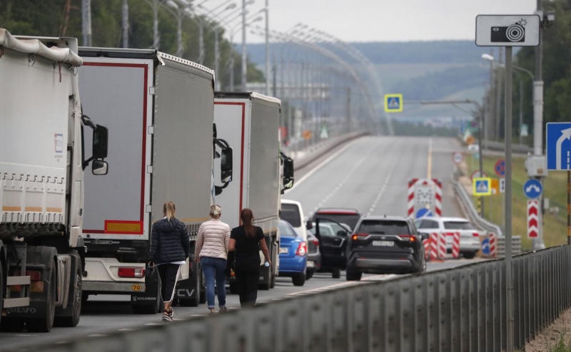 «Автодор» заявил о сохранении ограничений движения по М-4 в двух