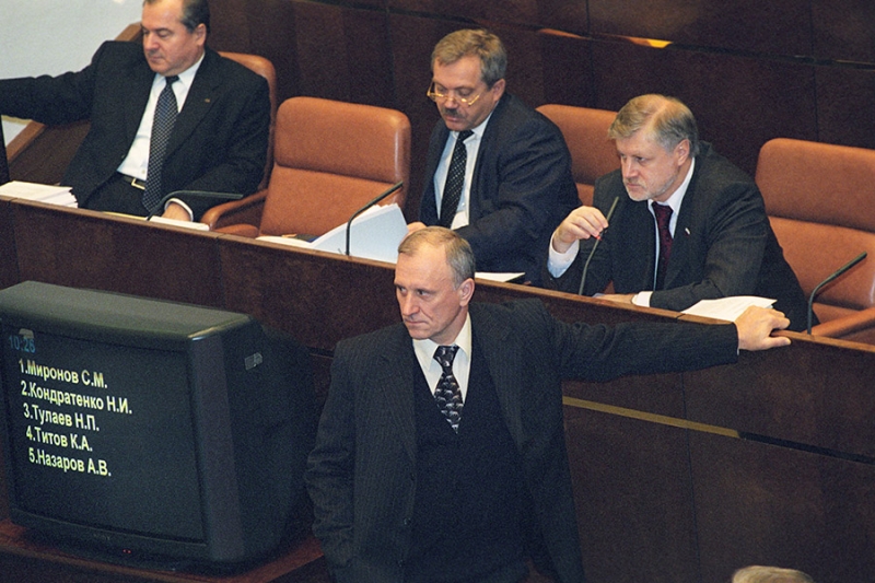 «Авторитет был абсолютно непререкаемым»: чем запомнился Геннадий Бурбулис