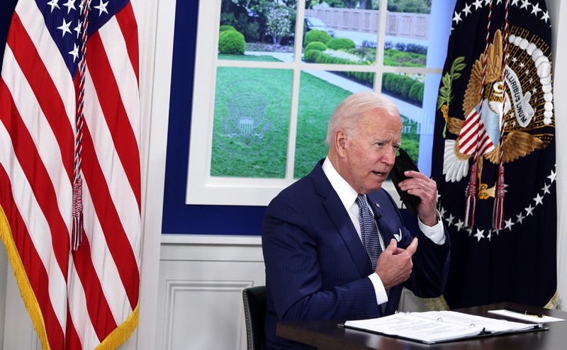 Байден и Макрон договорились вернуть отозванного посла Франции в США