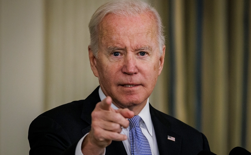 Байден предупредил Путина об угрозе «решительных» санкций