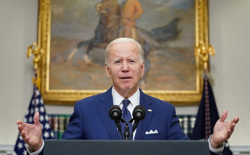 Байден призвал противостоять оружейному лобби США после стрельбы в школе