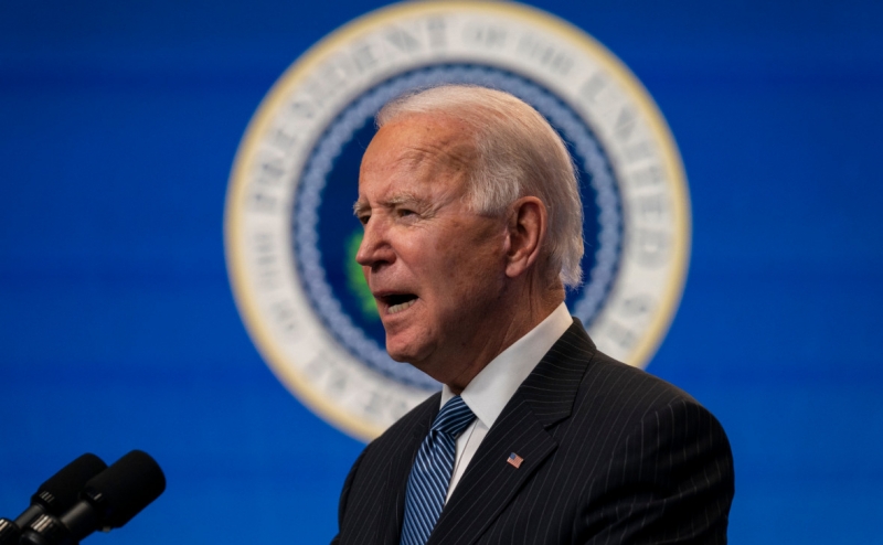 Байден заявил о «хрупкой демократии» после оправдания Трампа