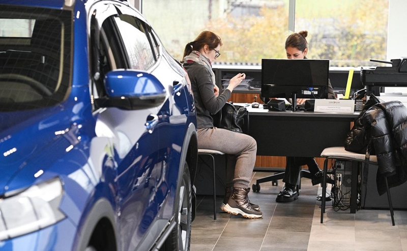 Банки пригрозили дилерам за навязывание допуслуг при автокредитовании