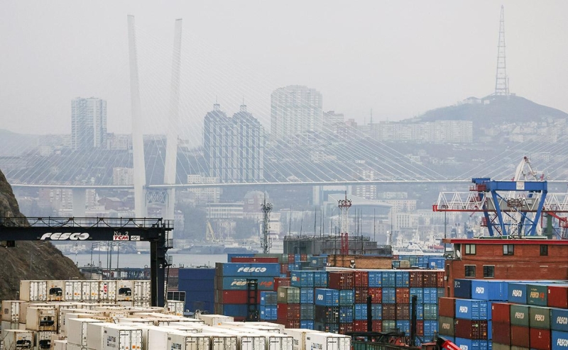 Банки сообщили о проблемах с переводом юаней в ЕС и США