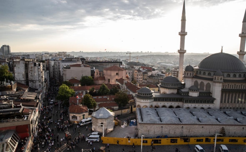 Банки в Турции начали закрывать счета российским компаниям