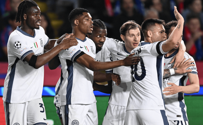 &laquo;Барселона&raquo; избежала поражения благодаря отмененному голу Мхитаряна в