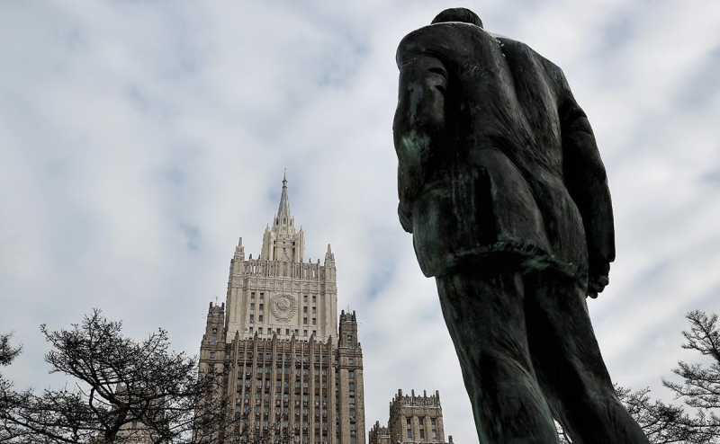 Башар Асад получил убежище в России