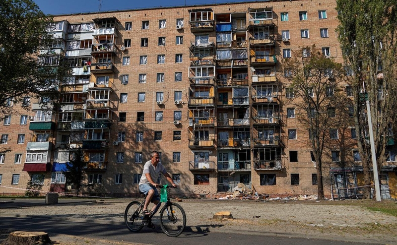 Белоусов потребовал обеспечить военных оружием в Курске и Белгороде