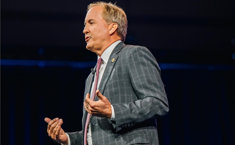 Белый дом опроверг план по СПГ для одобрения помощи Киеву