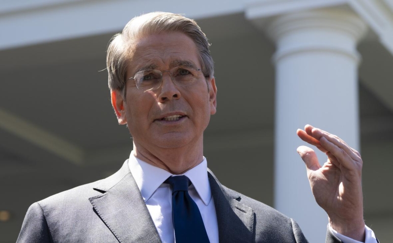 Бессент предупредил, что сближение с Китаем «перережет горло» Европе