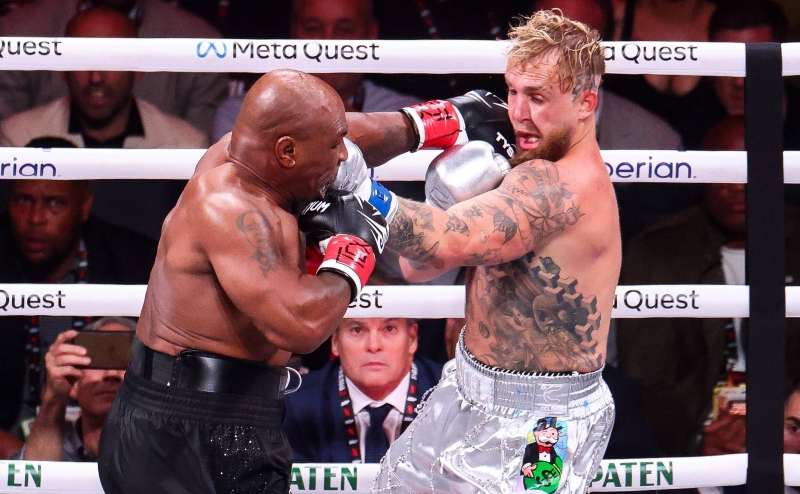 Бетербиев бросил вызов победившему Тайсона блогеру