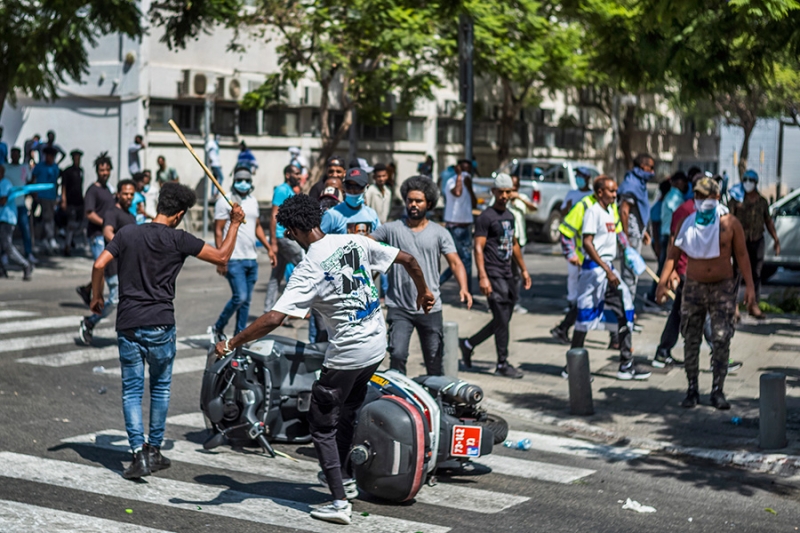 Беженцы из Эритреи устроили беспорядки в Тель-Авиве