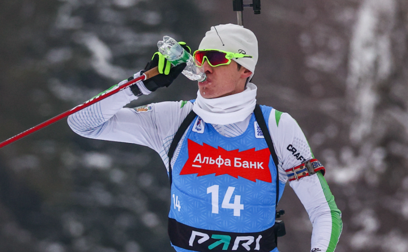 Биатлонисты Поршнев и Шевченко выиграли масс-старты на Кубке