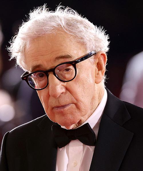 Билл Клинтон в джакузи и Майкл Джексон. Новые фото из архива Эпштейна